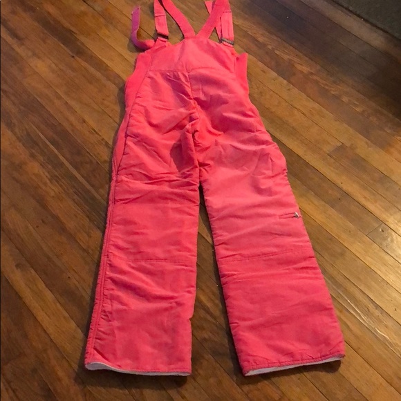 Hot pink ski overalls - Picture 7 of 8